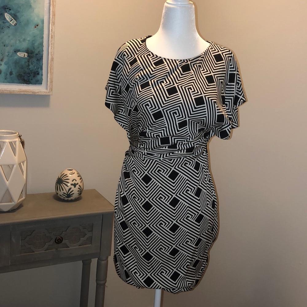 DVF black and white dress